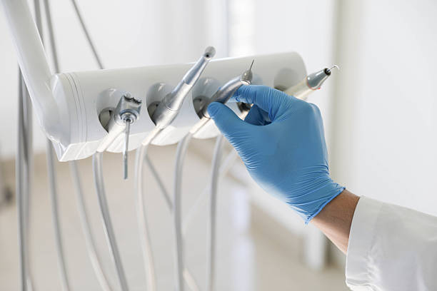 Professional Tooth Extraction technician working in Marfa, TX
